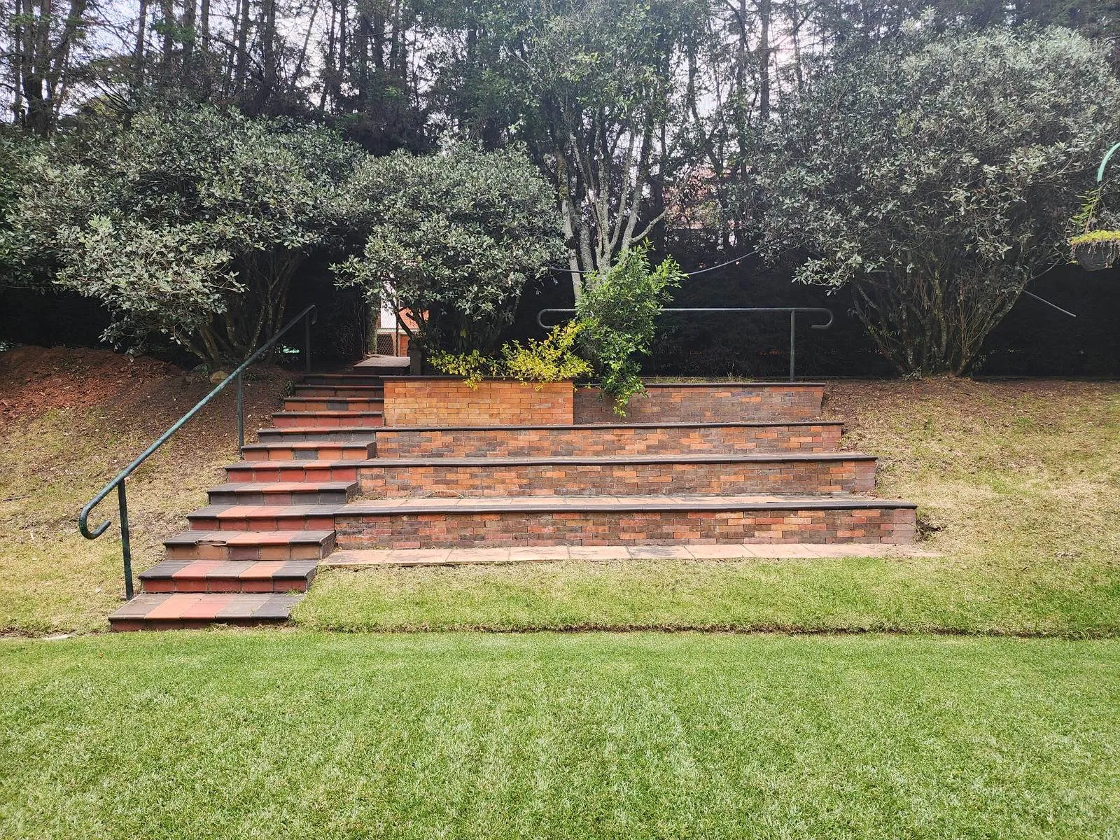Escalinata del jardín