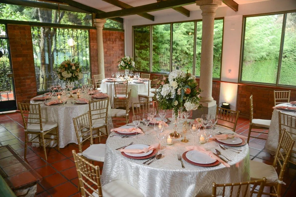 Montaje de banquete